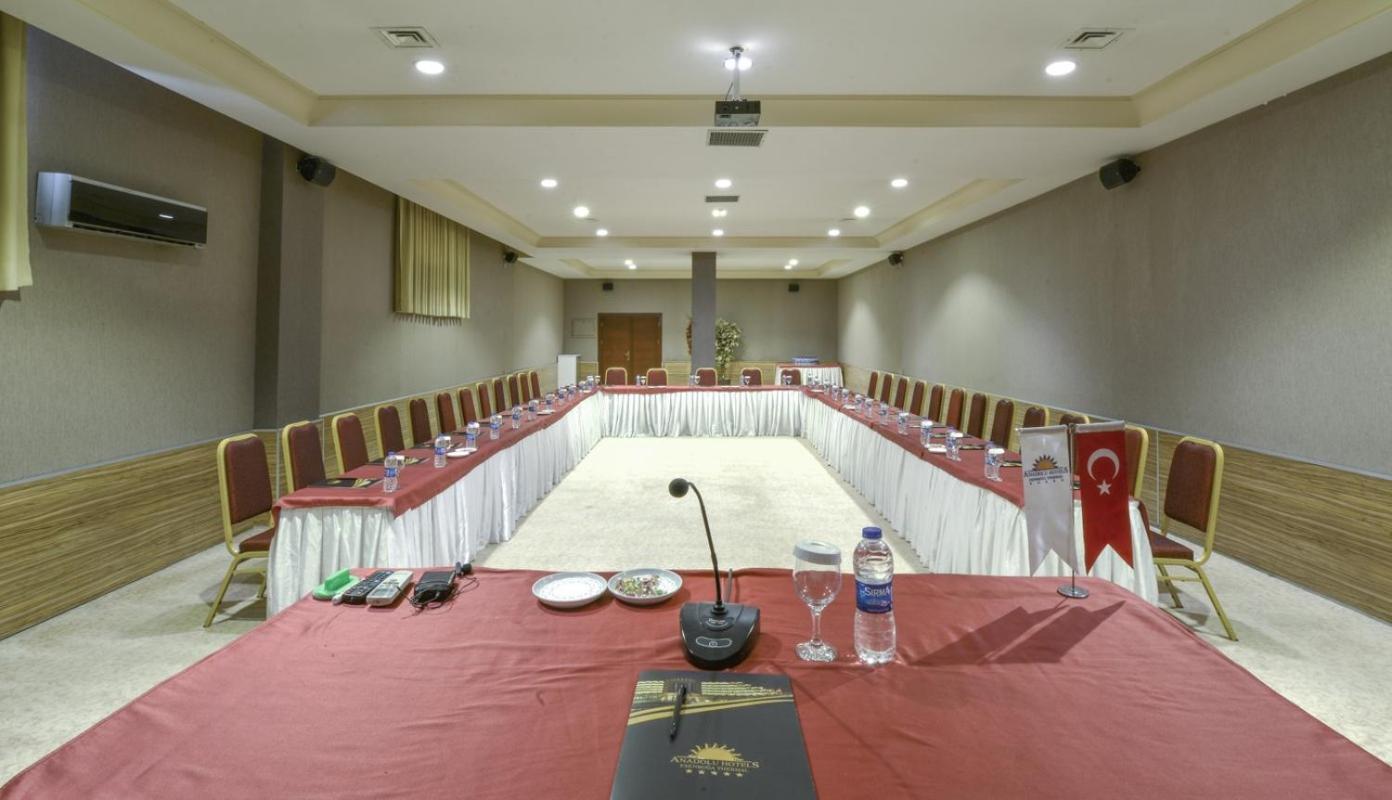 Anadolu Hotels Esenboga Thermal Exterior foto